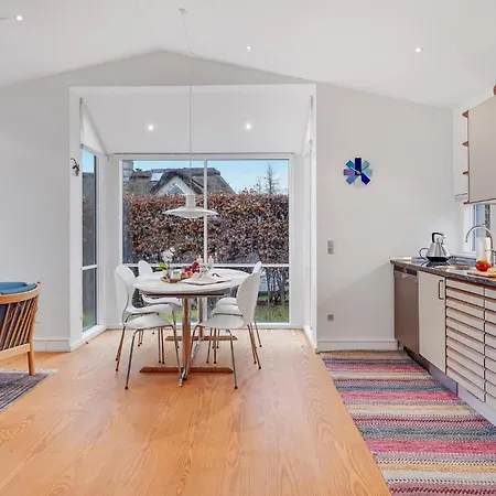 Amazing In With Kitchen *