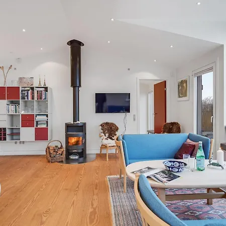 Amazing In With Kitchen 펜션