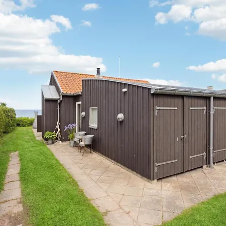 Amazing In With Kitchen Holiday home