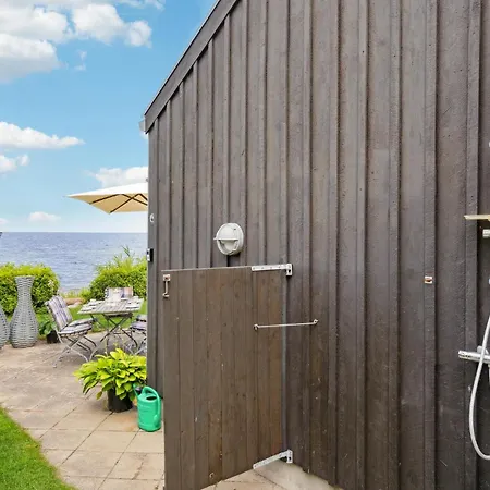 Amazing In With Kitchen